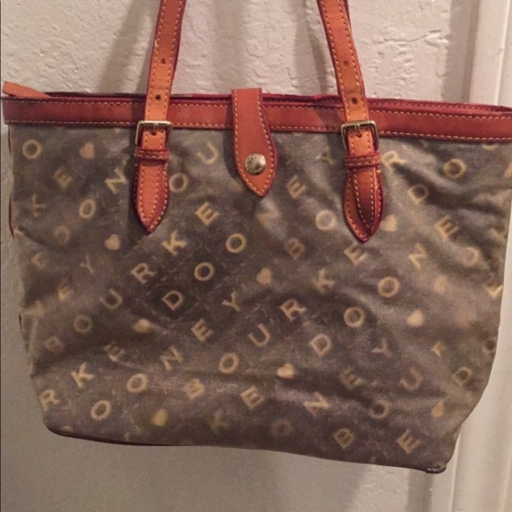 Dooney&Bourke Large Handbag